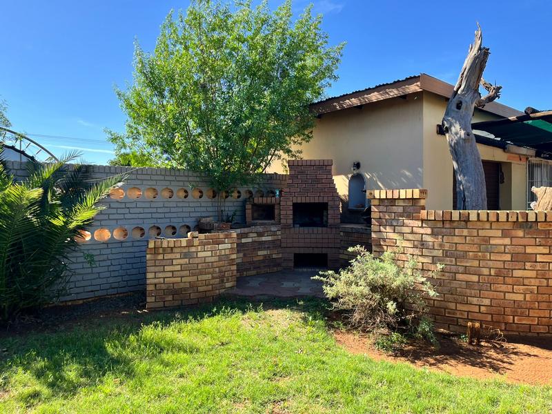 3 Bedroom Property for Sale in Kuruman Northern Cape